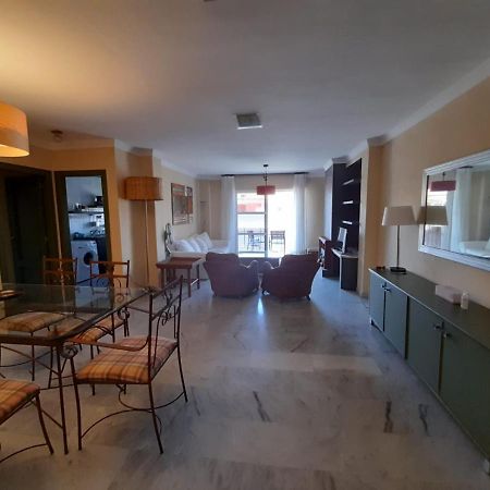 Estepona Centro Playa Apartment Luaran gambar