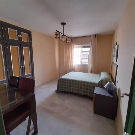 Estepona Centro Playa Apartment Luaran gambar